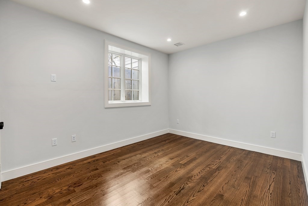 21 Louise Road, Unit 21 Newton, MA 02467 - Photo 25 of 29 Gallery Image 25
