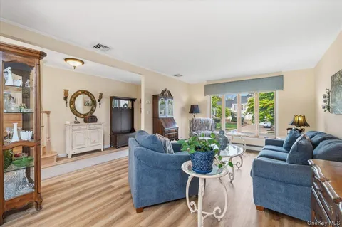 $899,000 | 29 Acme Avenue, Bethpage, NY 11714