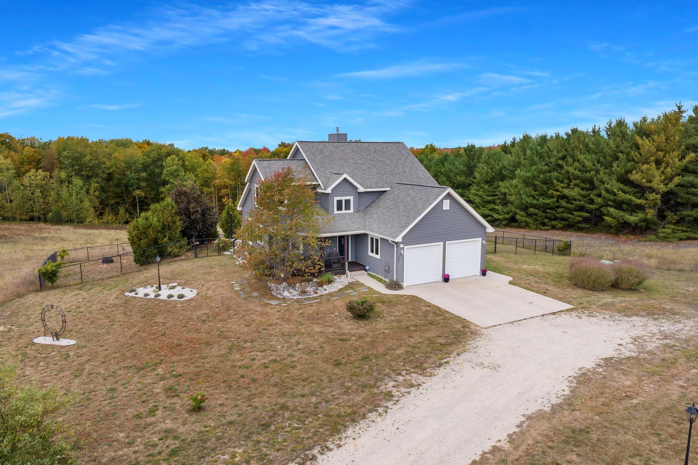 6536 Indian Hill Road Honor, MI 49640 - Photo 6 of 38