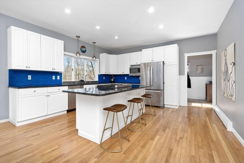 124 Captain Peirce Road Scituate, MA 02066 - Photo 3 of 24