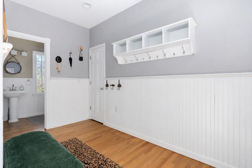 124 Captain Peirce Road Scituate, MA 02066 - Photo 7 of 25