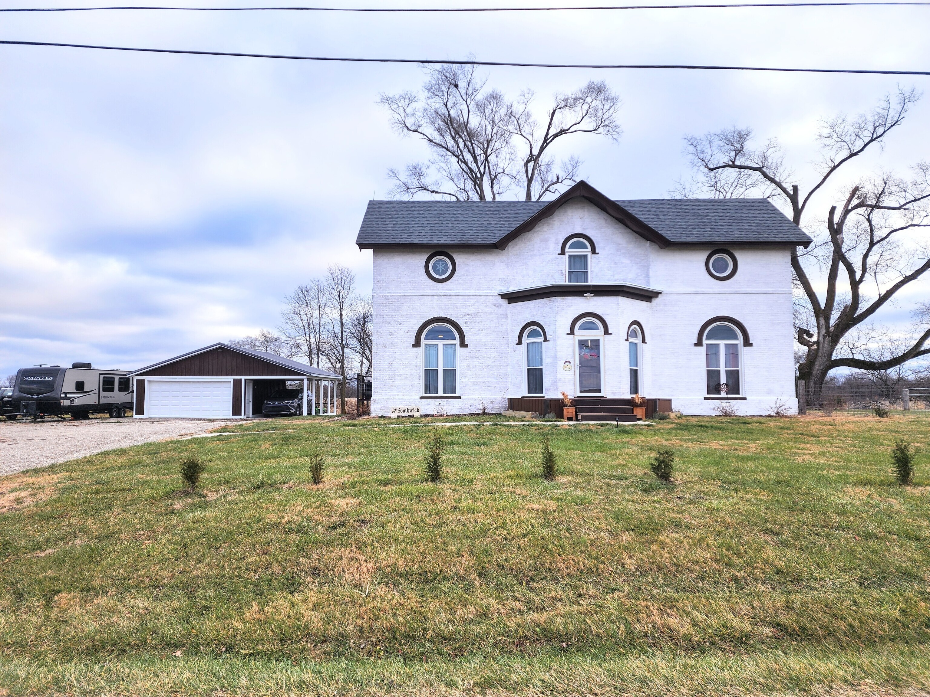207 North Centerline Road Franklin, IN 46131 - Photo 2 of 46 Gallery Image 2