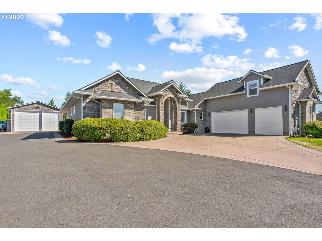 1102 Northeast 264th Street Ridgefield, WA 98642 - Photo 2 of 32