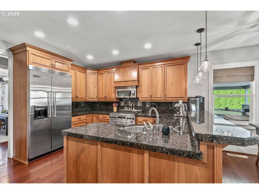 1102 Northeast 264th Street Ridgefield, WA 98642 - Photo 5 of 32
