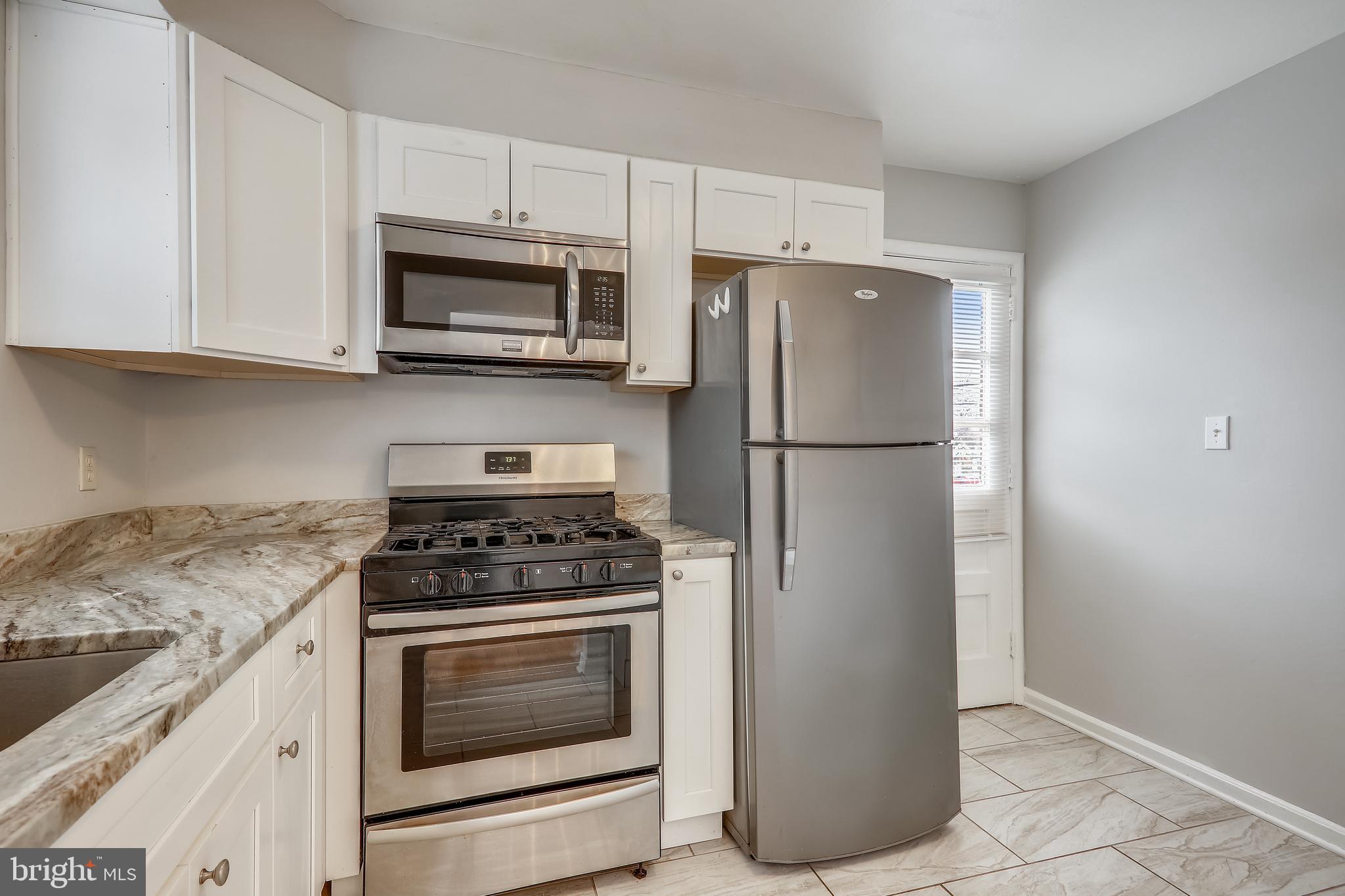 12702 Connecticut Avenue Silver Spring, MD 20906 - Photo 9 of 27 Main Floor Kitchen