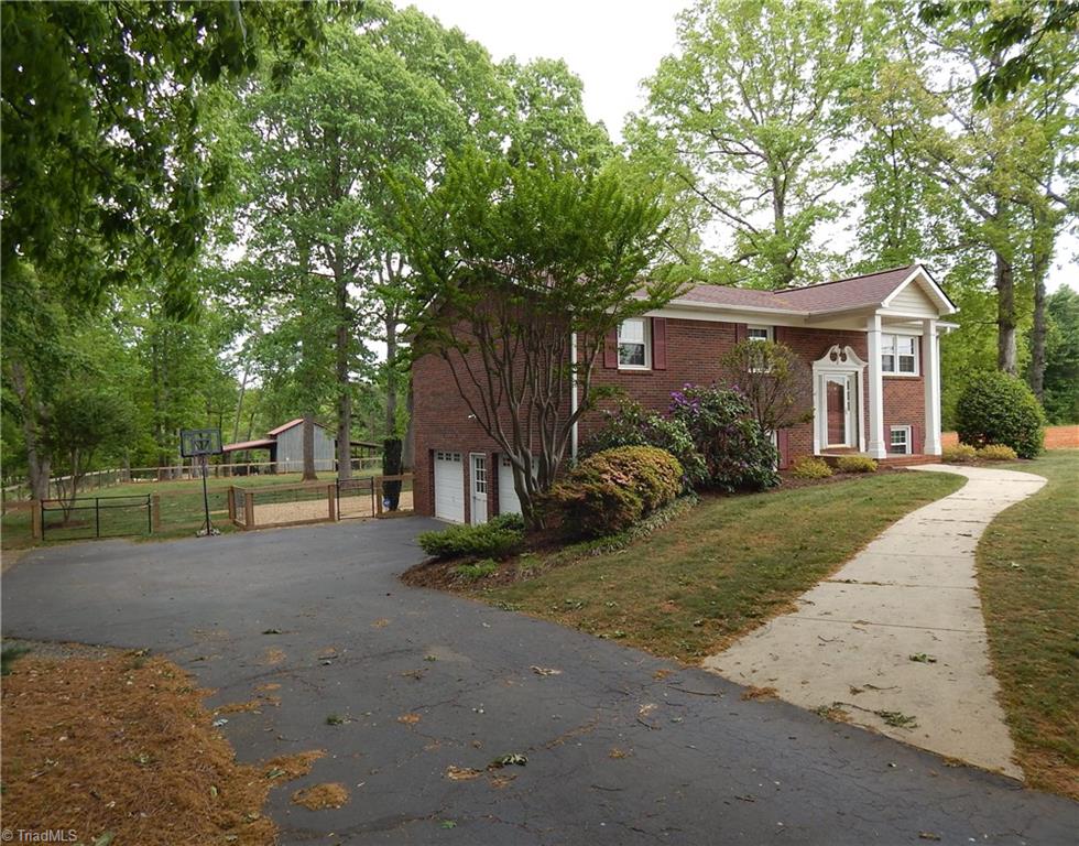 340 Mountain View Road King, NC 27021 - Photo 41 of 45 Gallery Image 41