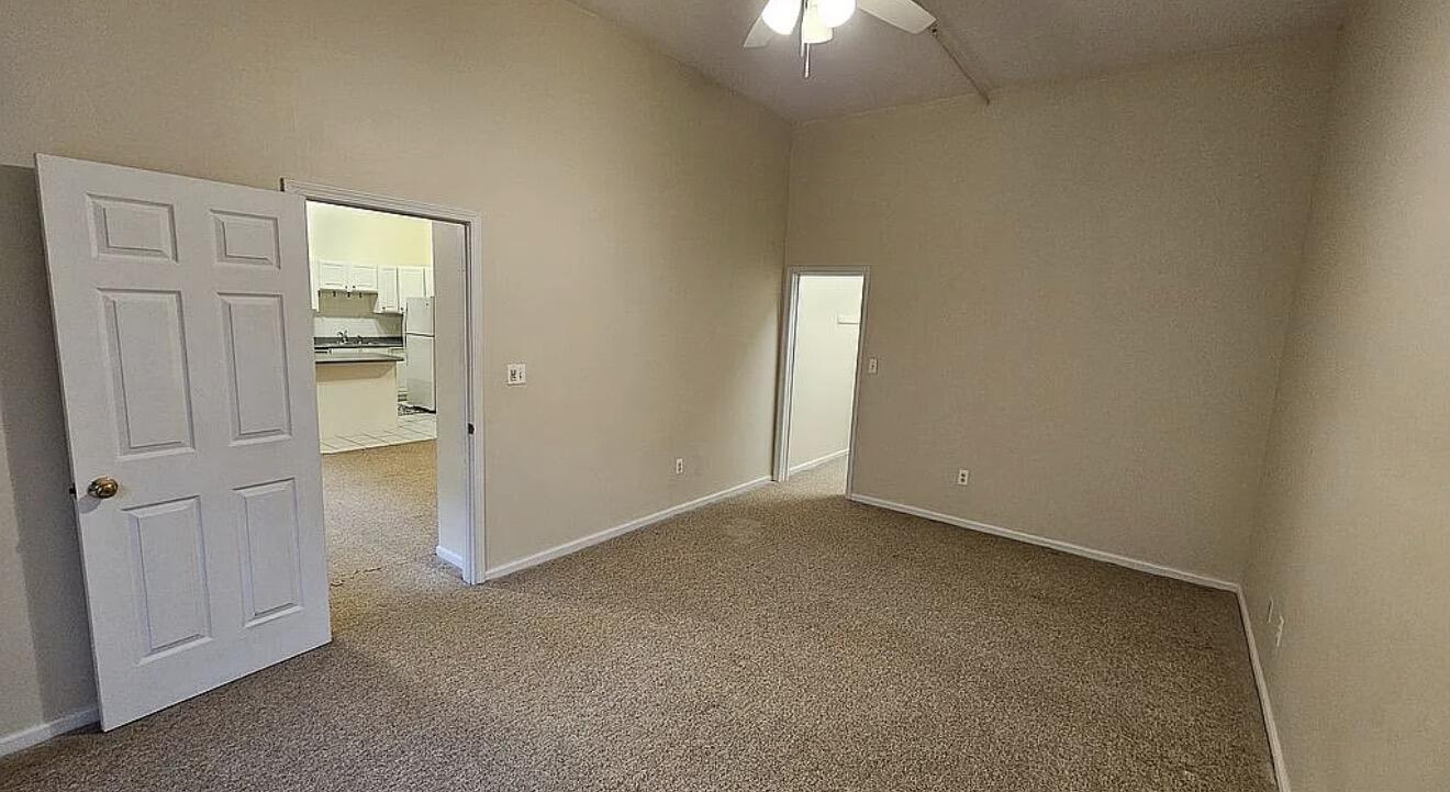 311 South Court Street, Unit 103 Crown Point, IN 46307 - Photo 4 of 11 1320x721