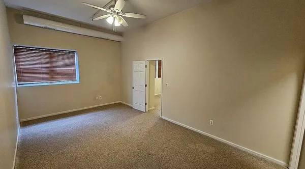 $1,300 | 311 South Court Street, Unit 103, Crown Point, IN 46307