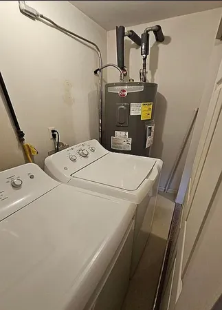 $1,300 | 311 South Court Street, Unit 103, Crown Point, IN 46307