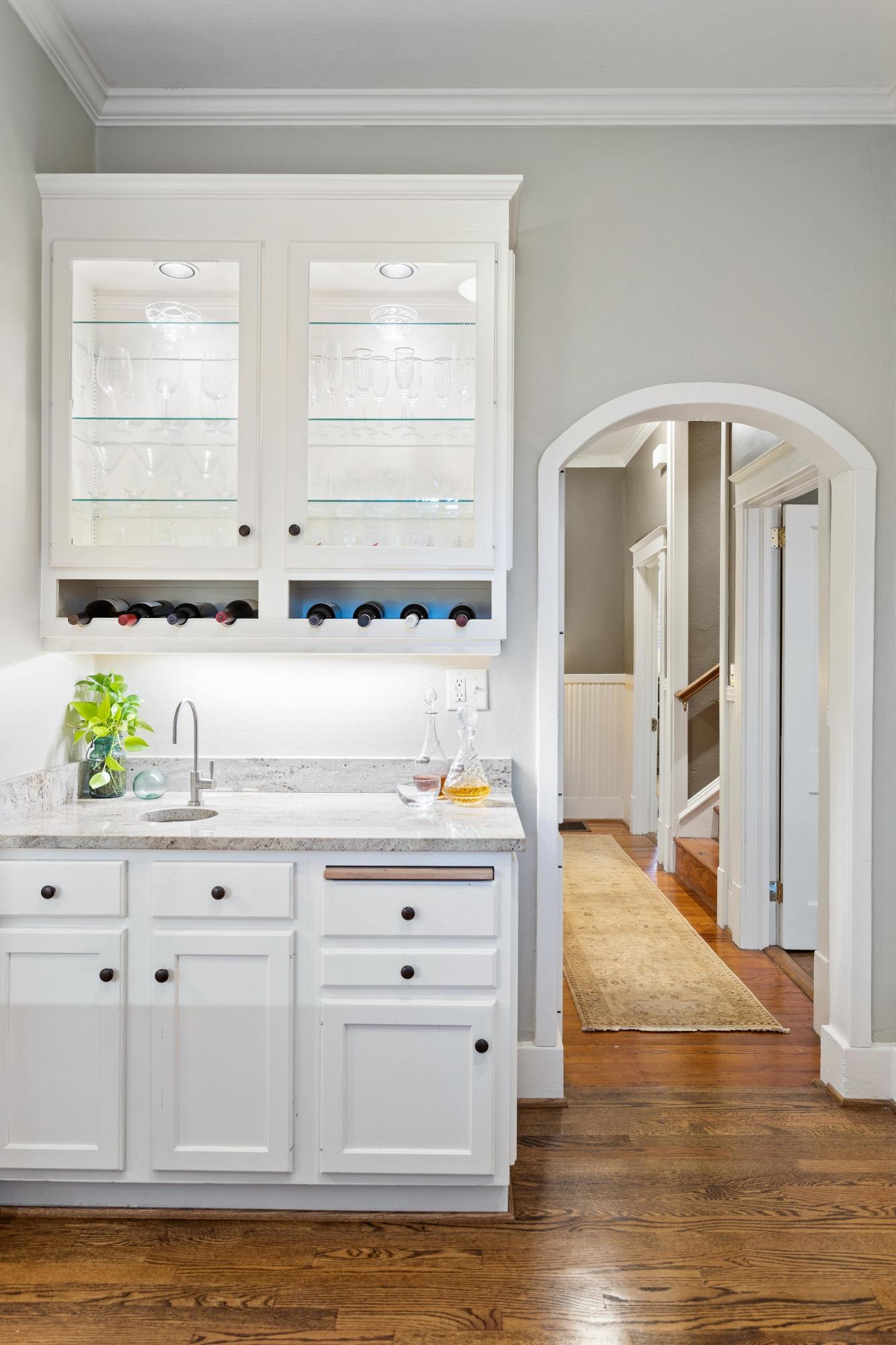 21 Palmetto Road Charleston, SC 29407 - Photo 15 of 41 Wet Bar