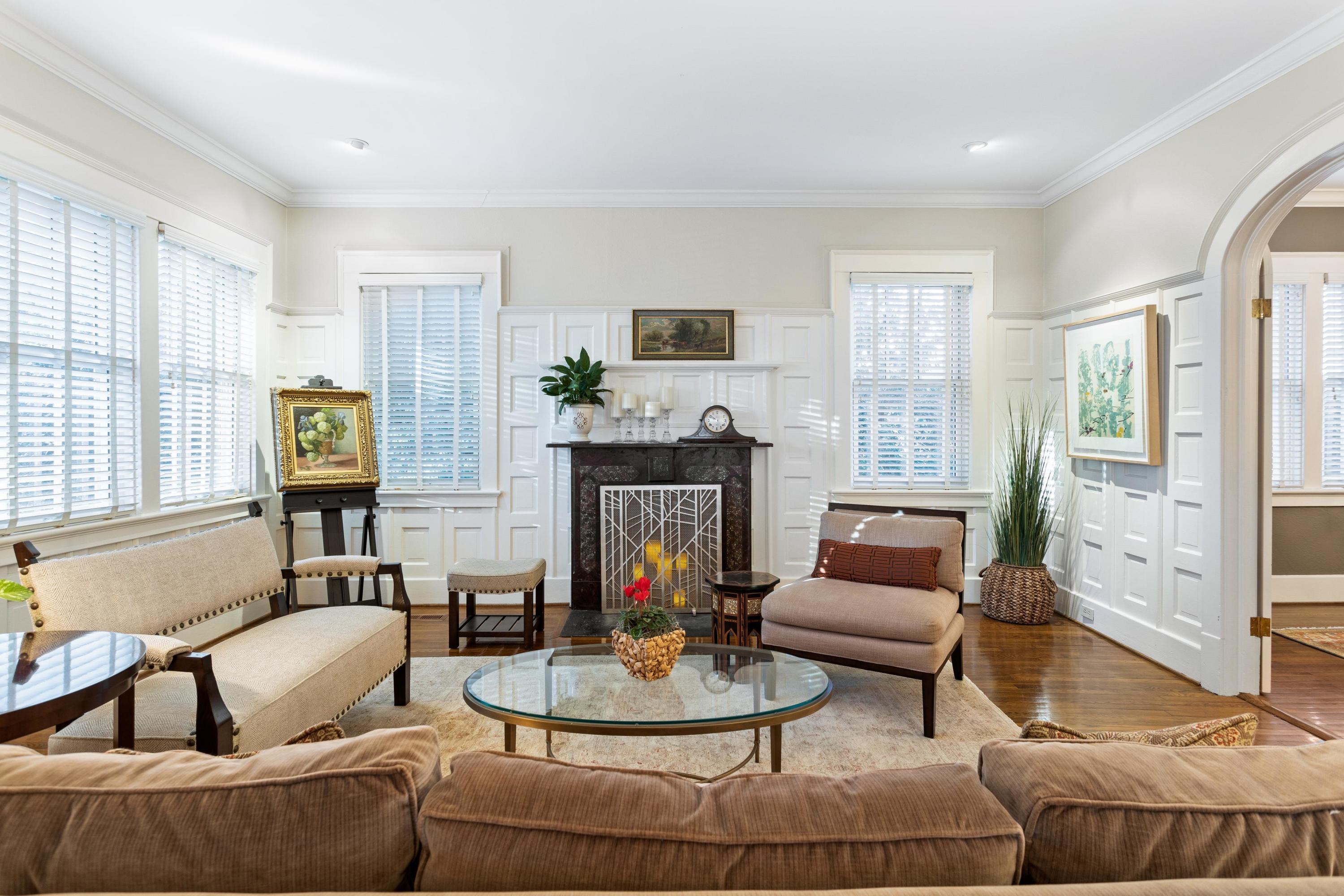 21 Palmetto Road Charleston, SC 29407 - Photo 5 of 41 Formal living room