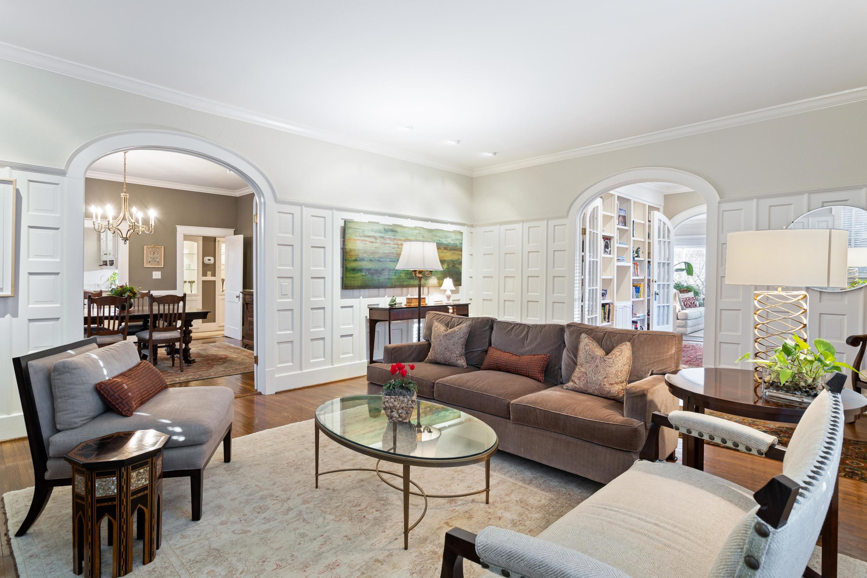 21 Palmetto Road Charleston, SC 29407 - Photo 7 of 41 Formal living room 3