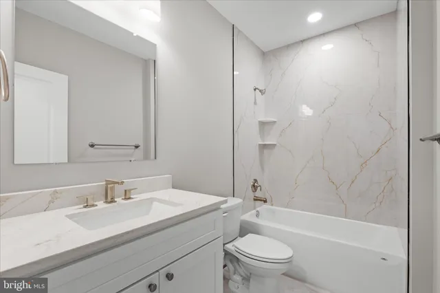 $1,039,950 | 200 Lismore Drive, Fort Washington, MD 20744