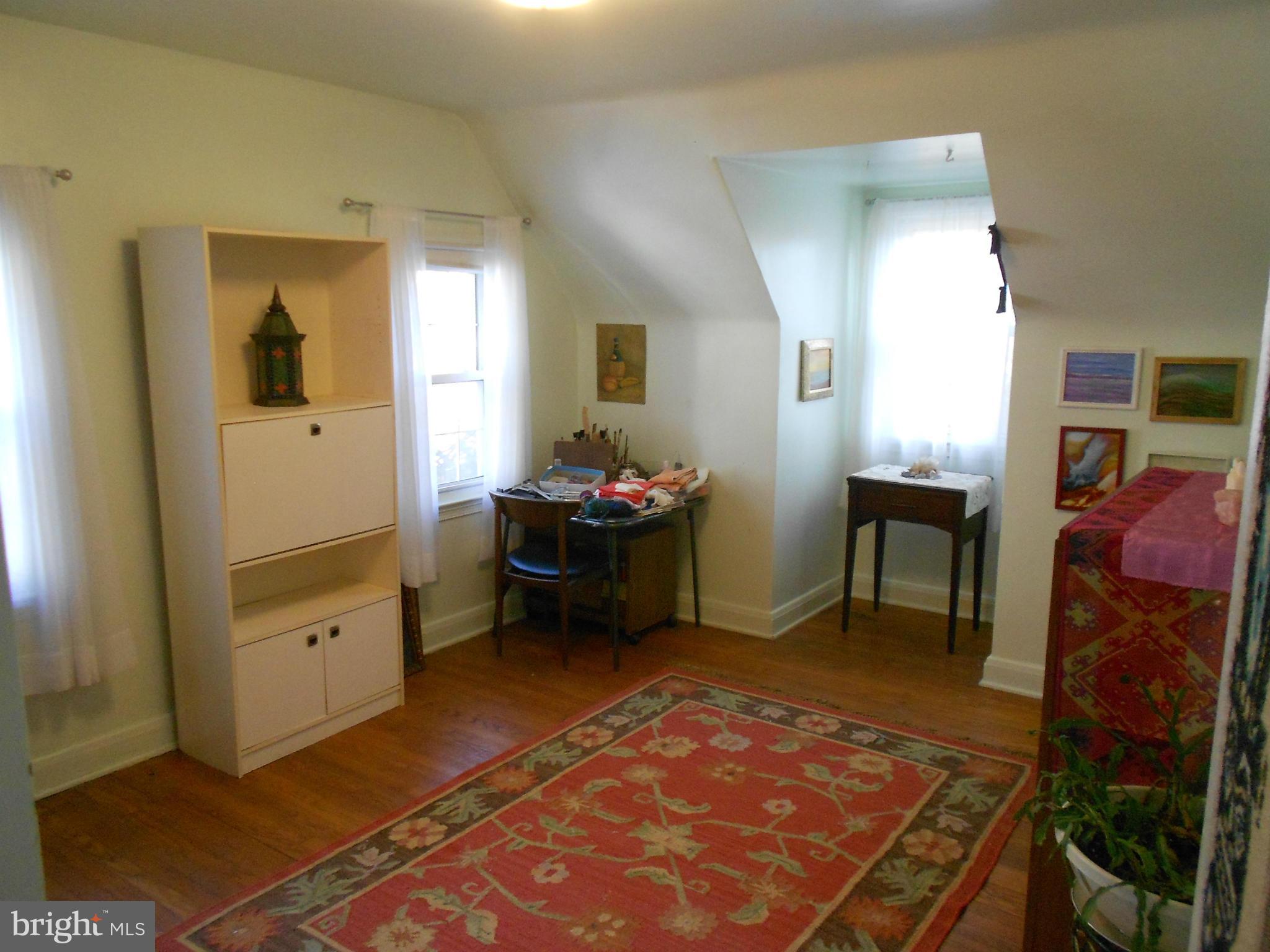 2516 Parkview Road Baltimore, MD 21207 - Photo 8 of 17 Bedroom