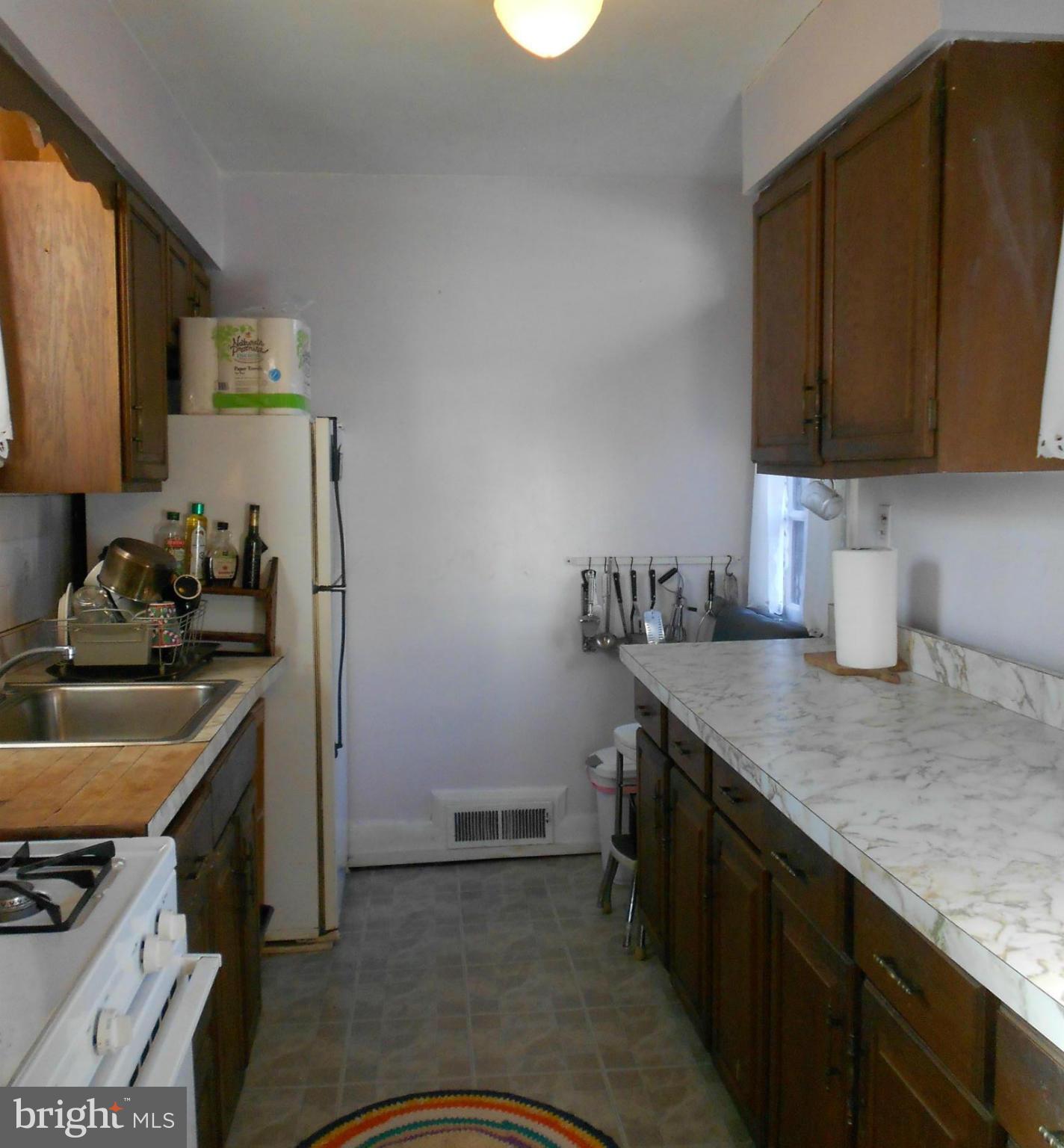 2516 Parkview Road Baltimore, MD 21207 - Photo 10 of 17 Kitchen