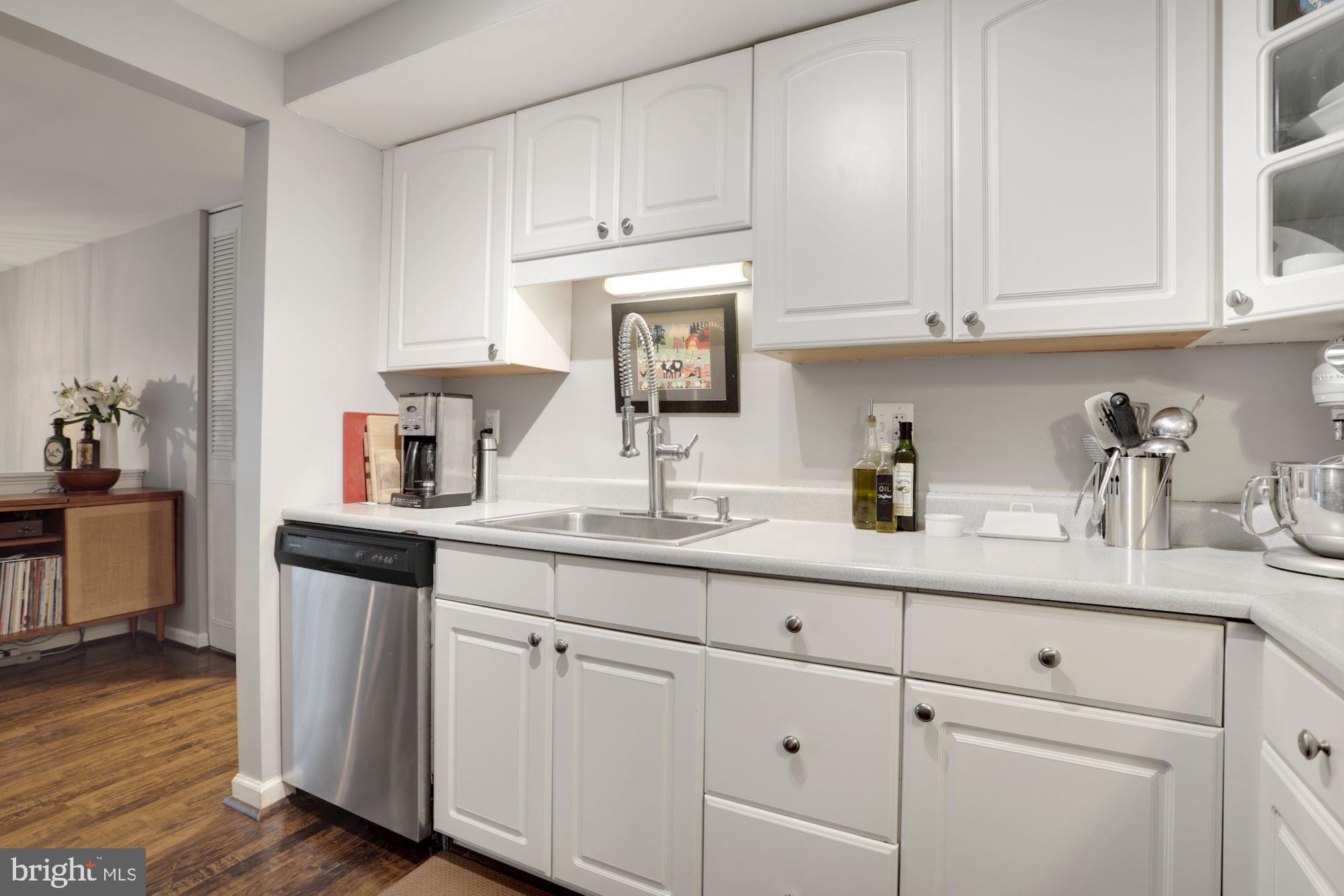 2330 Old Trail Drive Reston, VA 20191 - Photo 6 of 29