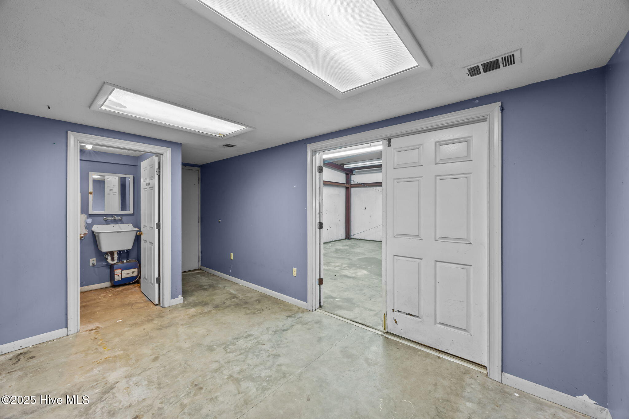 415 Bay Bush Road Vanceboro, NC 28586 - Photo 34 of 38 250sqft office in shop