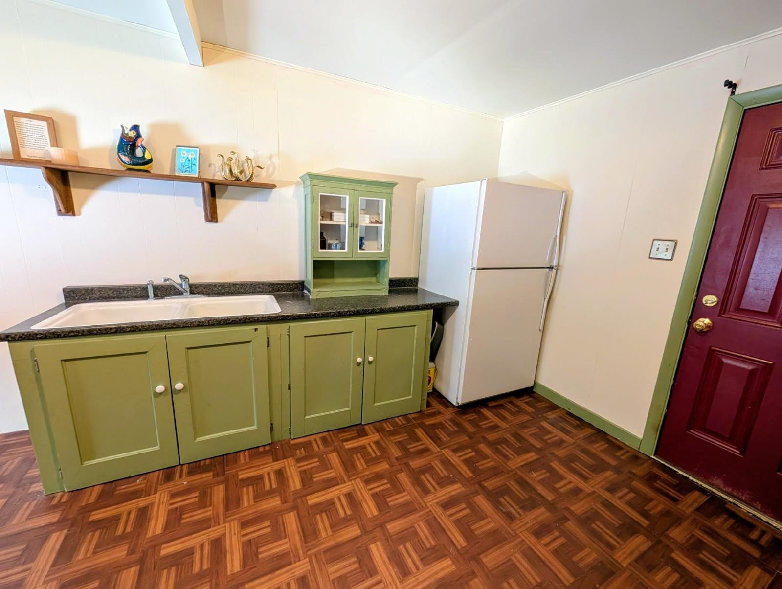 252 North Pleasant Street Troy, VT 05859 - Photo 15 of 36