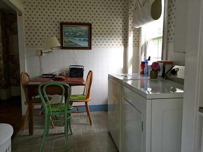 67 North Deer Road Deer Isle, ME 04627 - Photo 10 of 31 Kitchen.