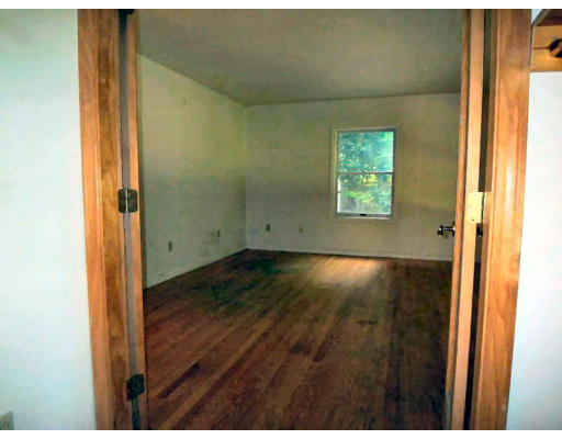 287 Shutesbury Road Amherst, MA 01002 - Photo 2 of 11