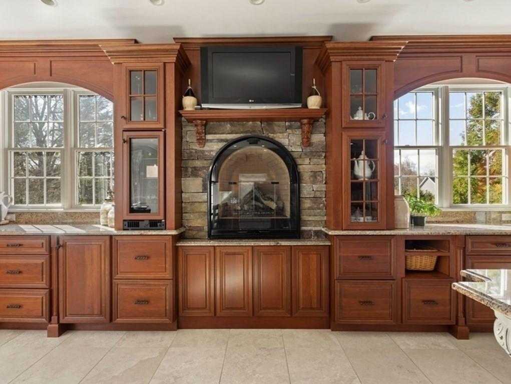 70 Colts Crossing Canton, MA 02021 - Photo 14 of 37