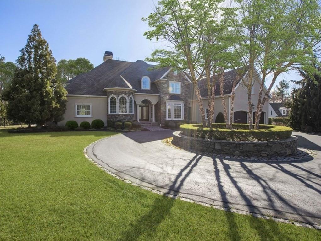 70 Colts Crossing Canton, MA 02021 - Photo 2 of 37