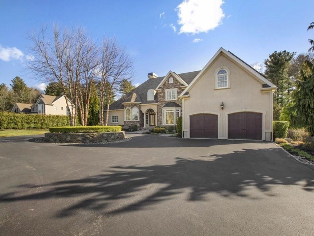 70 Colts Crossing Canton, MA 02021 - Photo 3 of 37