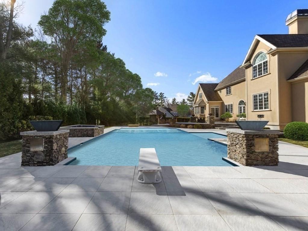 70 Colts Crossing Canton, MA 02021 - Photo 33 of 37