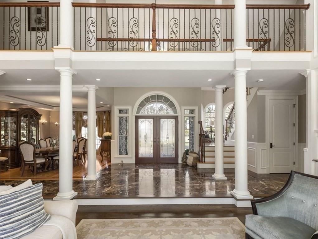 70 Colts Crossing Canton, MA 02021 - Photo 6 of 37