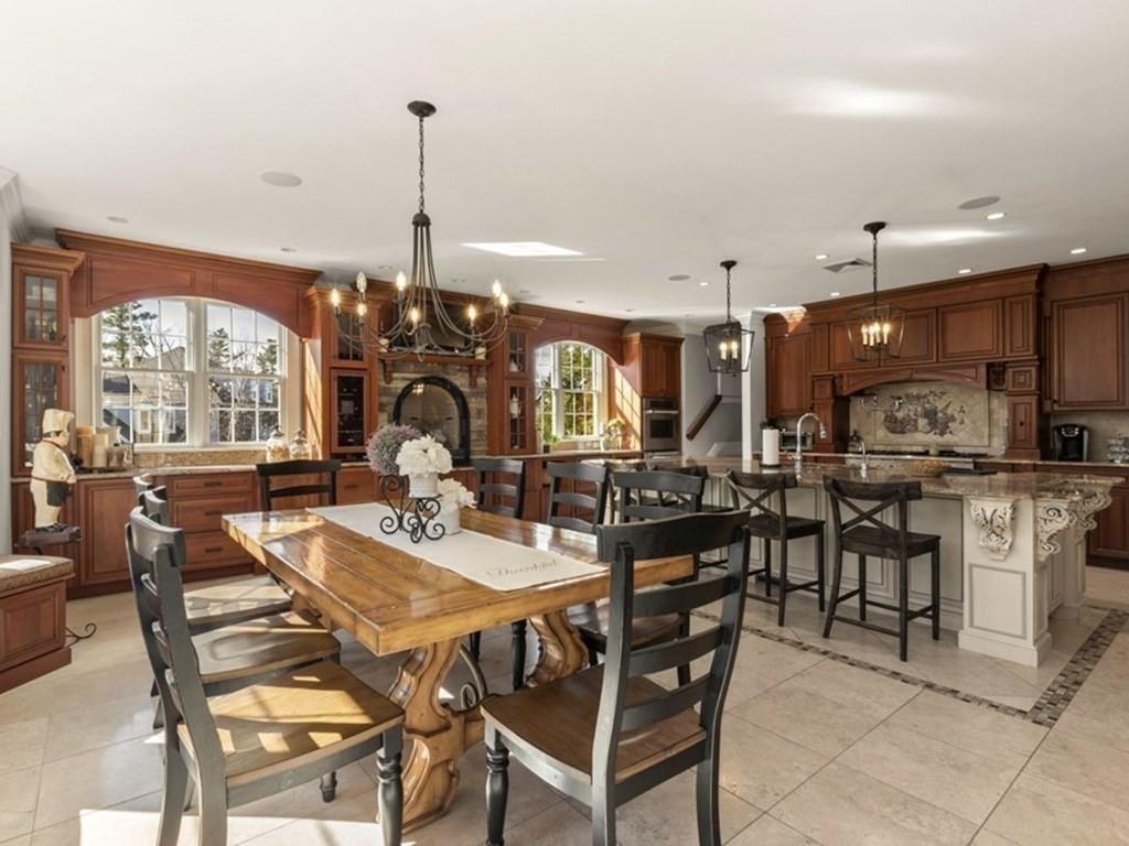 70 Colts Crossing Canton, MA 02021 - Photo 10 of 37