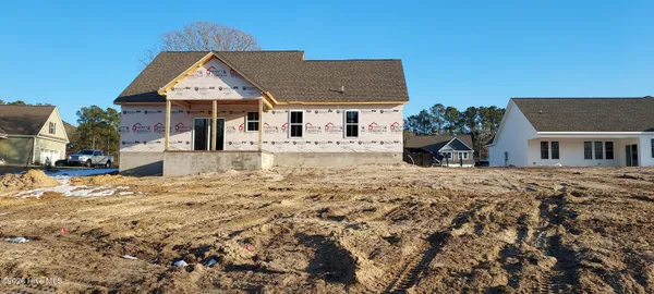 $405,000 | 121 Rolling Water Lane, Swansboro, NC 28584