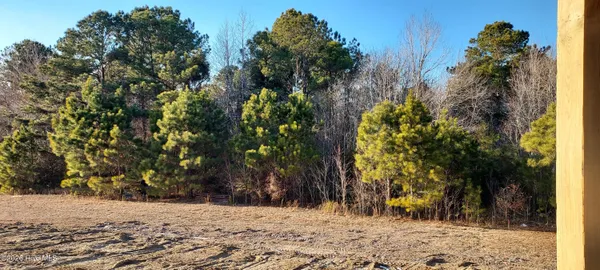 $405,000 | 121 Rolling Water Lane, Swansboro, NC 28584