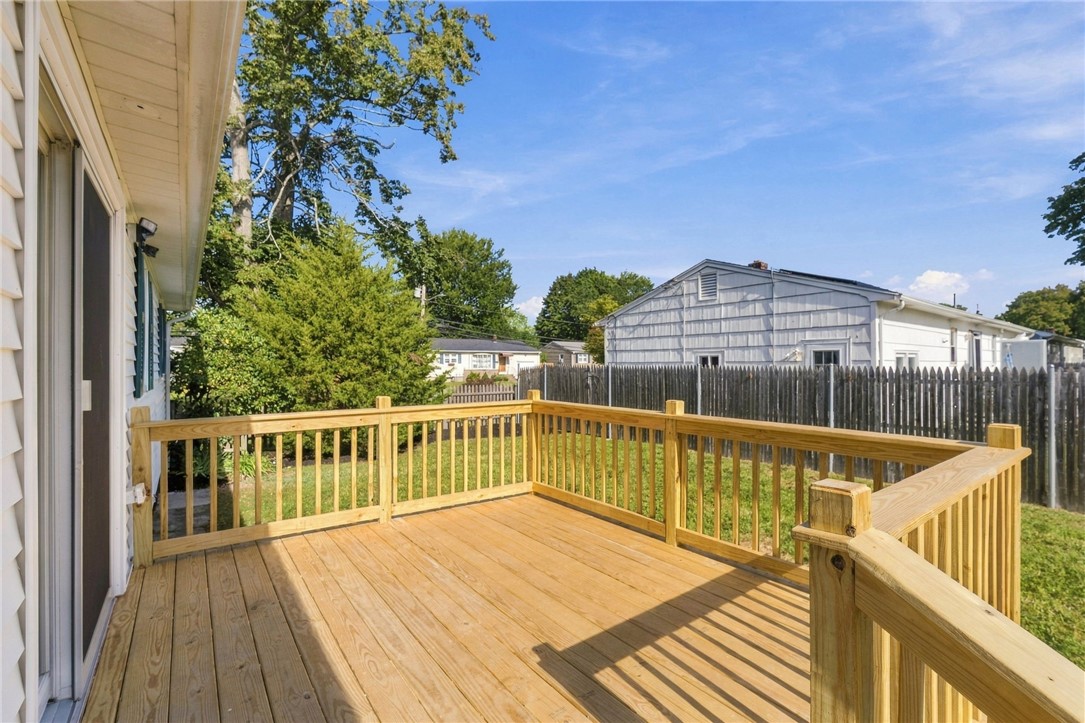 62 Drybrook Road Warwick, RI 02889 - Photo 32 of 39 Gallery Image 32