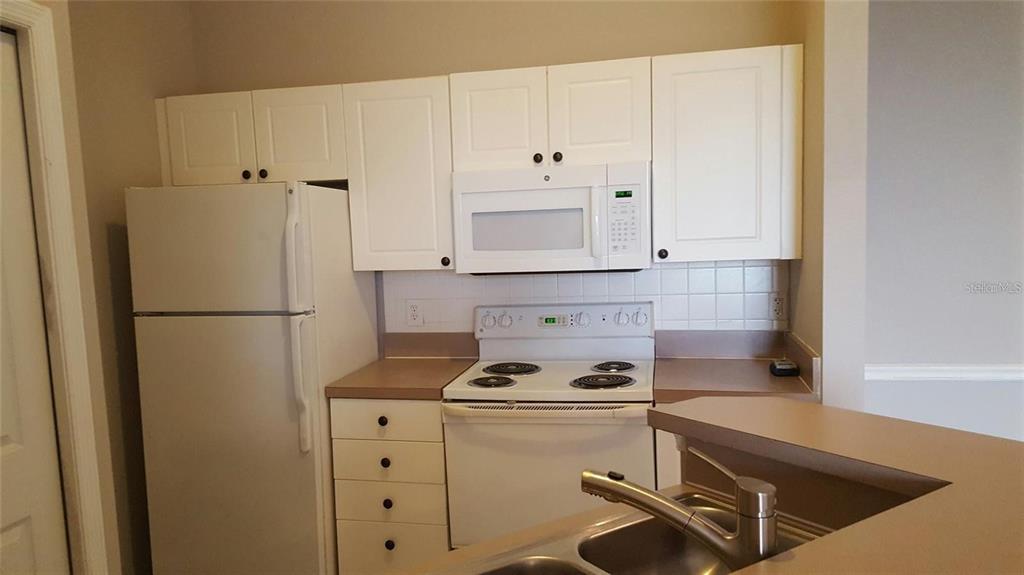 5168 Northridge Road, Unit 311 Sarasota, FL 34238 - Photo 3 of 12