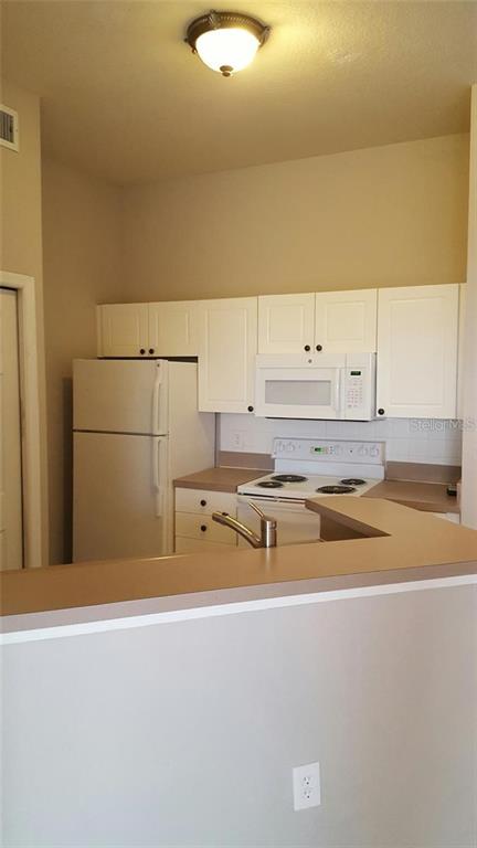 5168 Northridge Road, Unit 311 Sarasota, FL 34238 - Photo 4 of 12