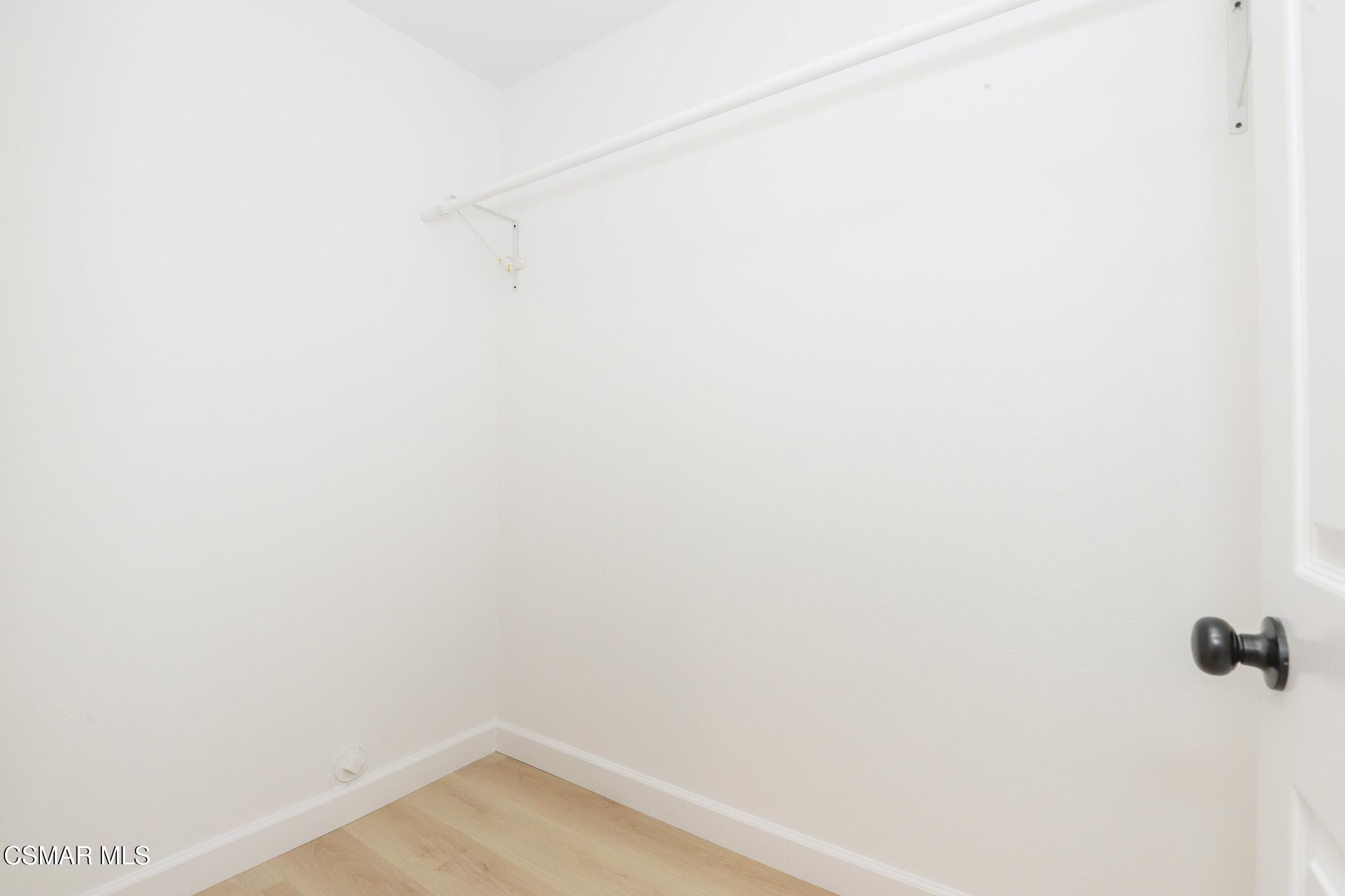 765 Congressional Road Simi Valley, CA 93065 - Photo 15 of 35 a small space with a window