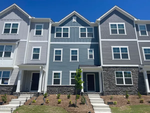 $2,165 | 607 Cassa Clubhouse Way, Knightdale, NC 27545