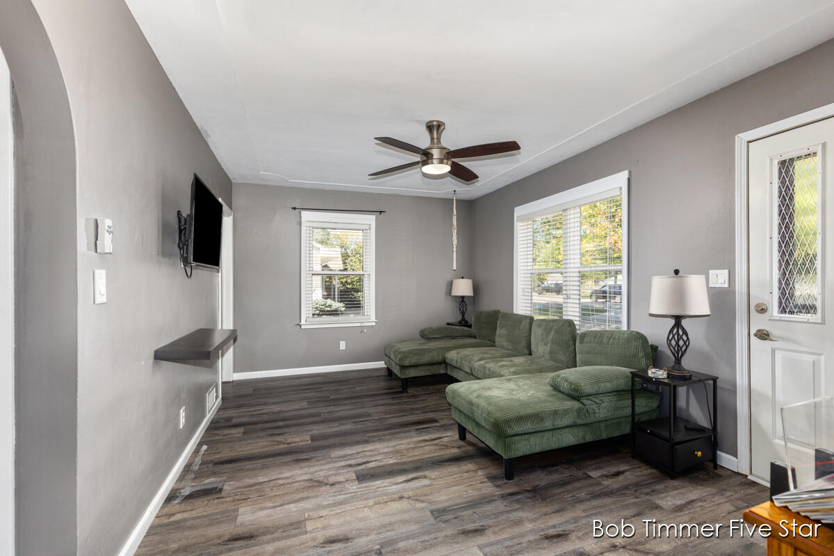 2523 Heights Ravenna Road Muskegon, MI 49444 - Photo 5 of 18 IMG_1004