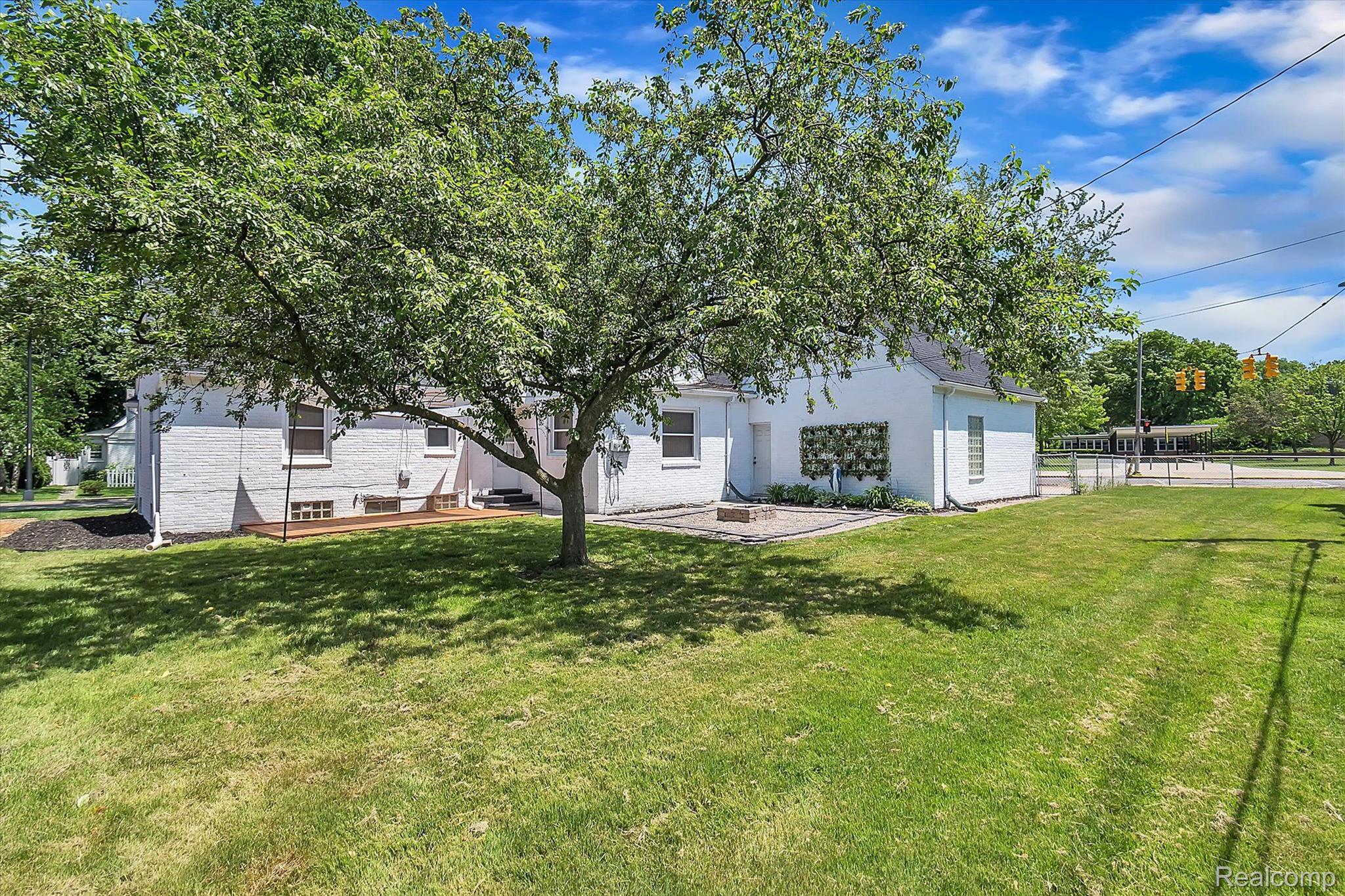403 Touraine Road Grosse Pointe, MI 48236 - Photo 43 of 50 Gallery Image 43