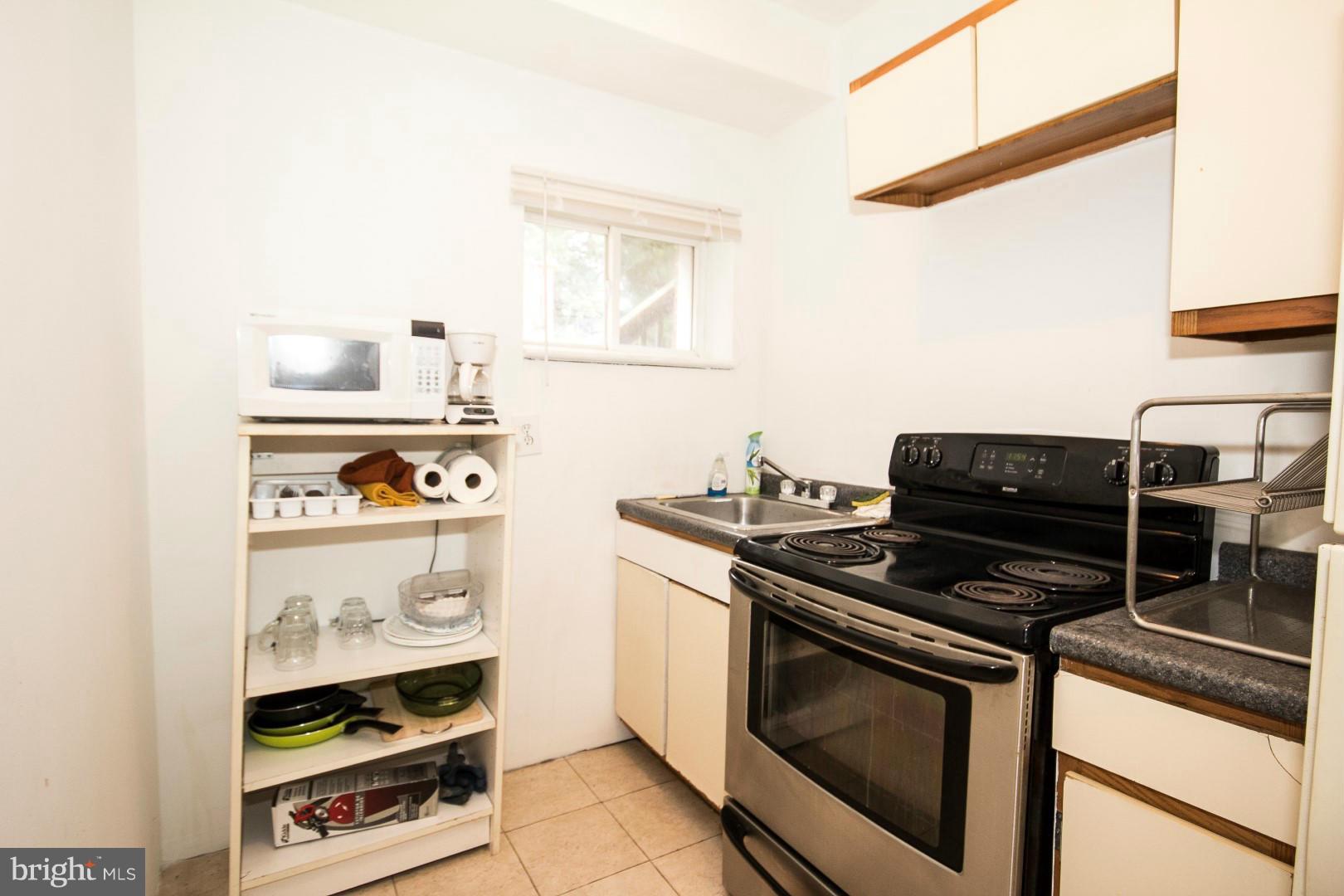 4232 Falls Road Baltimore, MD 21211 - Photo 24 of 30 Kitchen