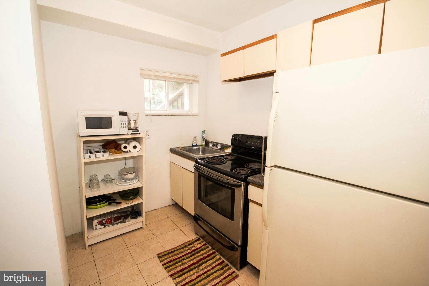 4232 Falls Road Baltimore, MD 21211 - Photo 25 of 30 Kitchen