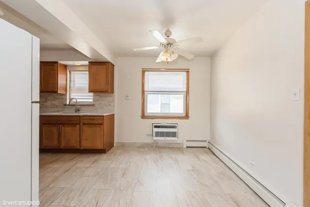 $1,699 | 4752 North Menard Avenue, Unit 3S, Chicago, IL 60630