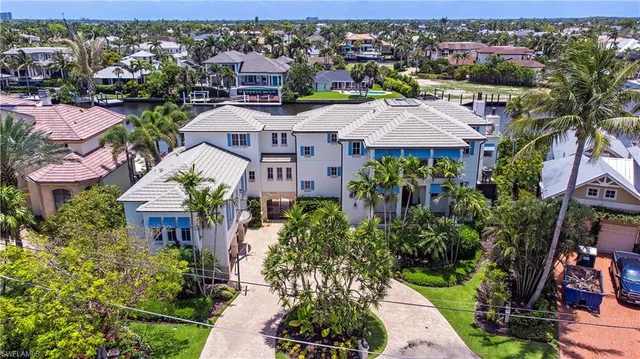 $14,995,000 | 2001 4th Street South, Naples, FL 34102