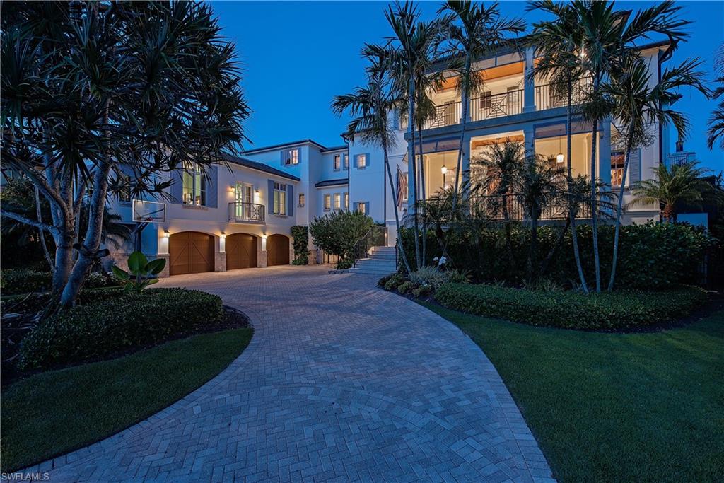 2001 4th Street South Naples, FL 34102 - Photo 3 of 19