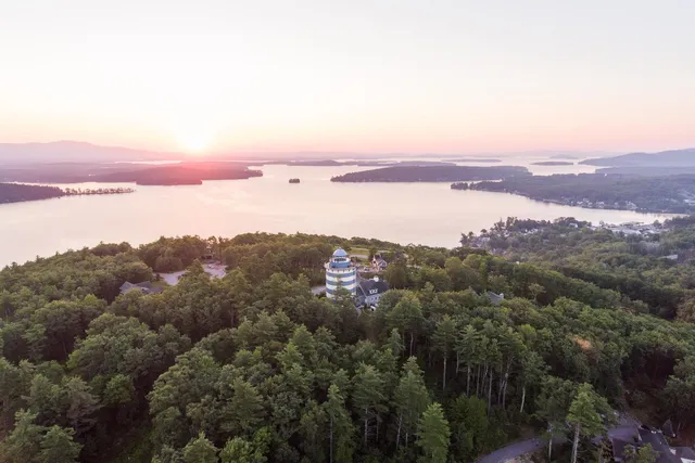$995,000 | 97 Soleil Mountain, Unit 82, Laconia, NH 03246