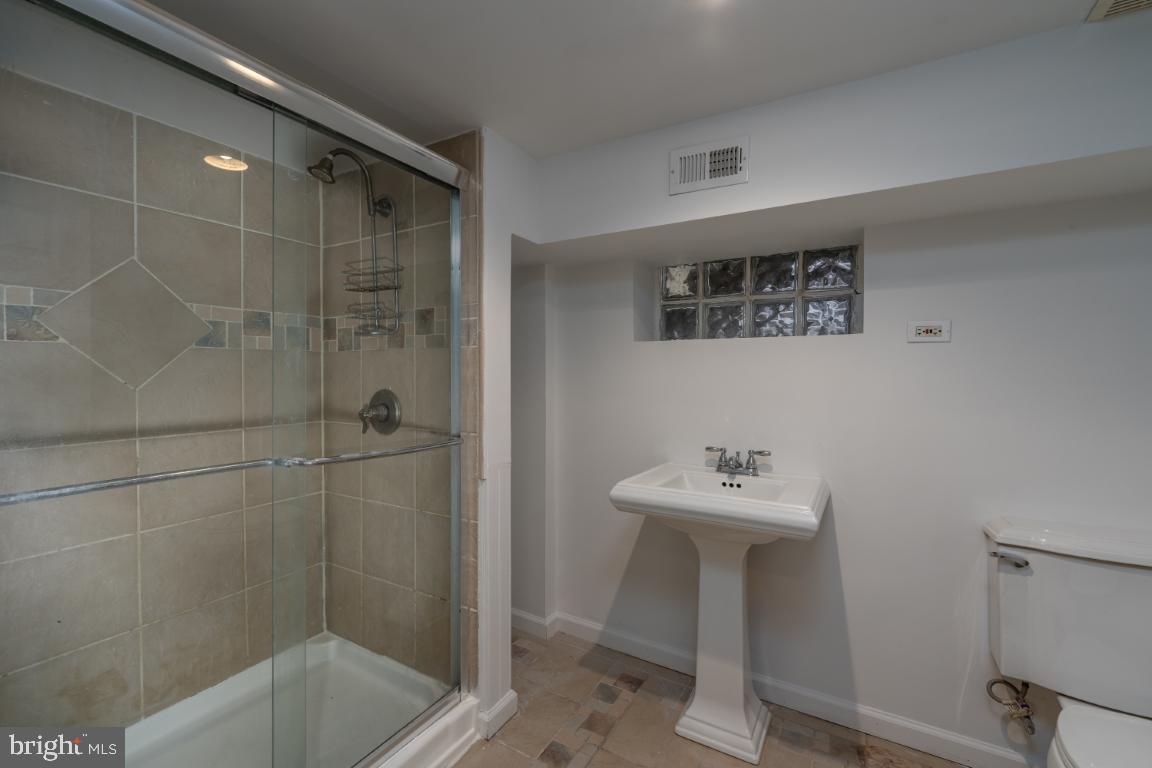 525 Scott Street Baltimore, MD 21230 - Photo 39 of 48