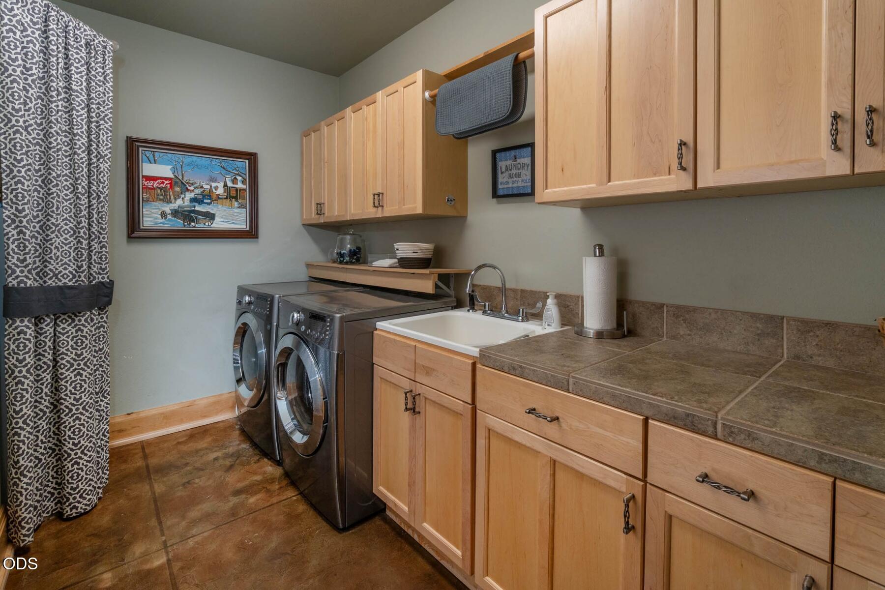 52174 Foxtail Road La Pine, OR 97739 - Photo 25 of 47