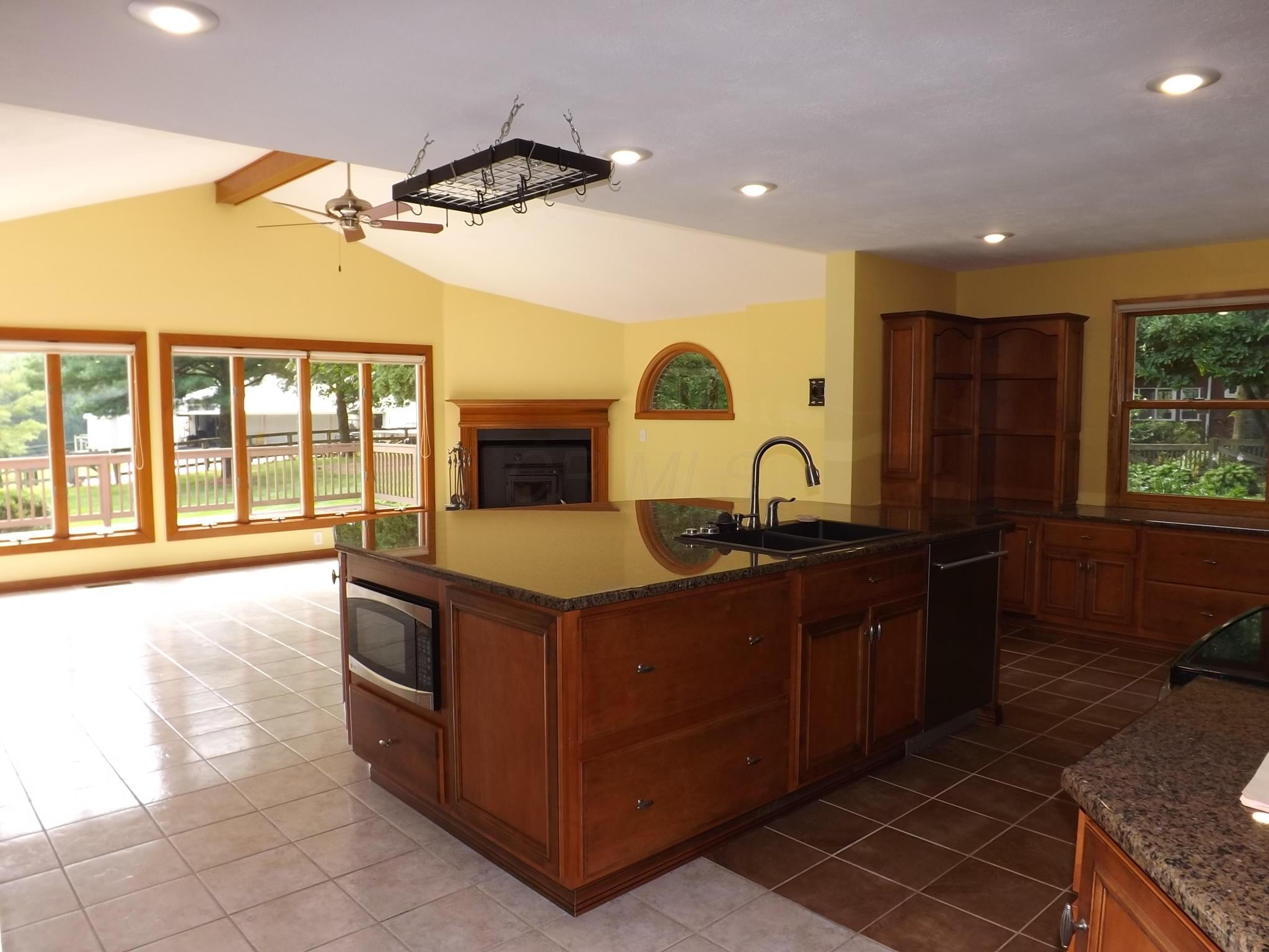 1720 South Galena Road Galena, OH 43021 - Photo 8 of 31 Gallery Image 8