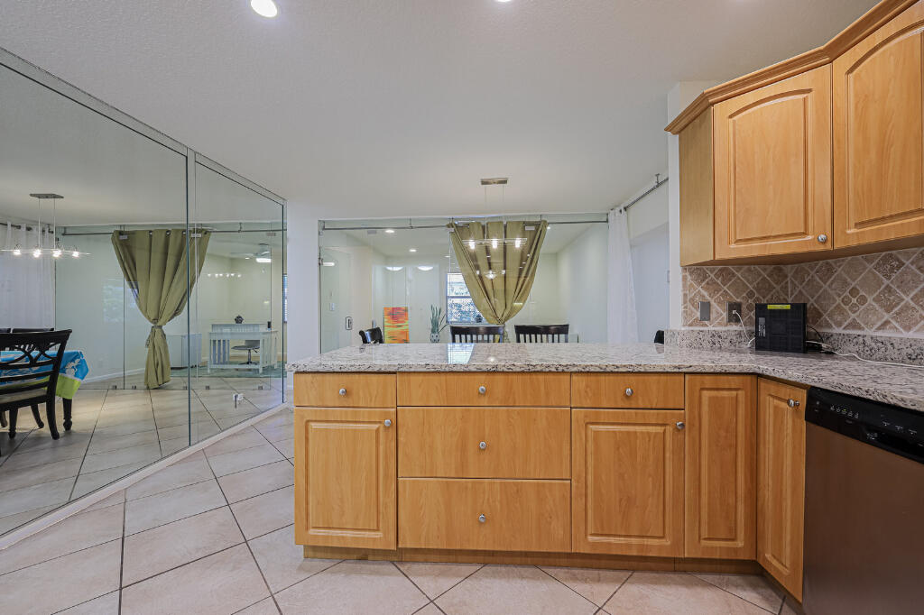 384 Northwest 23rd Street Boca Raton, FL 33431 - Photo 37 of 45 42398_40_image-191432_07.15.2026
