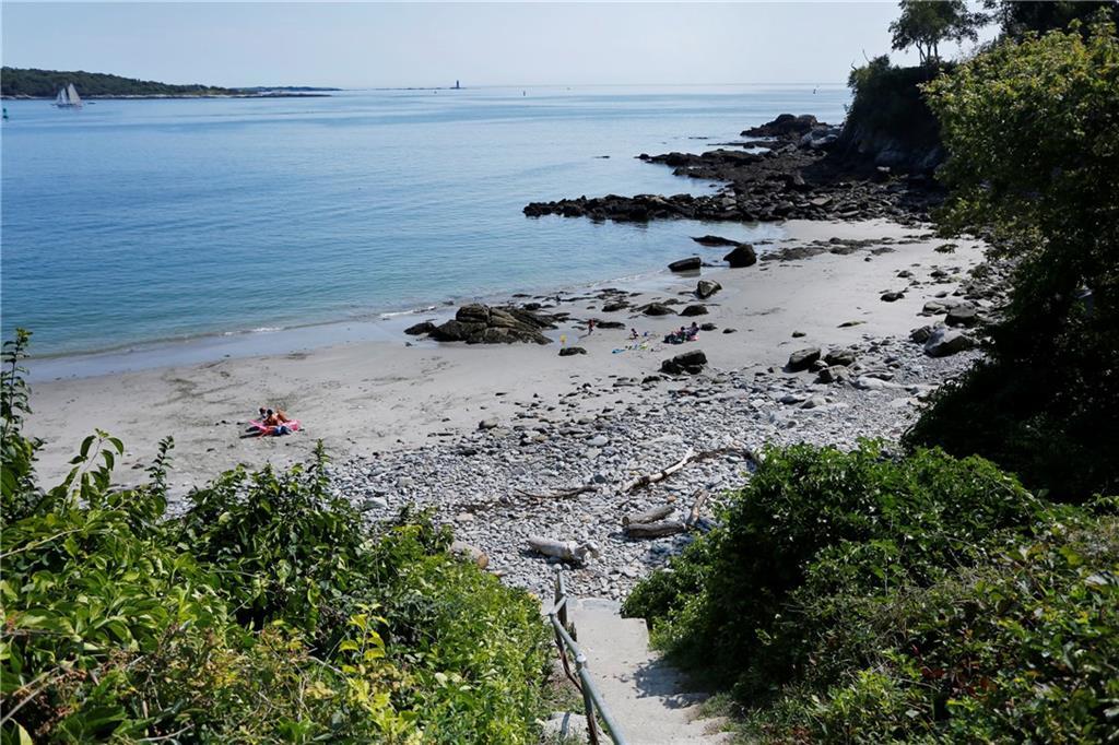584 Shore Road Cape Elizabeth, ME 04107 - Photo 31 of 33 Neighborhood beach
